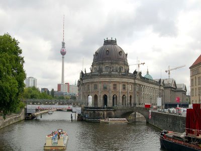 germany-building-river-boat-wallpaper