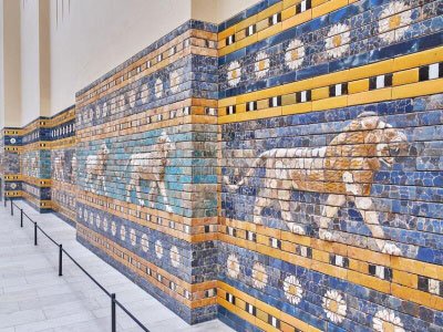ishtar-gate-processional-way-pergamon-museum-berlin-germany-which-was-lined-walls-showing-lions-bulls-dragons-230316826