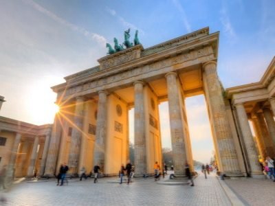 21-218572_brandenburg-gate-in-berlin-germany-tourist-place-wallpaper