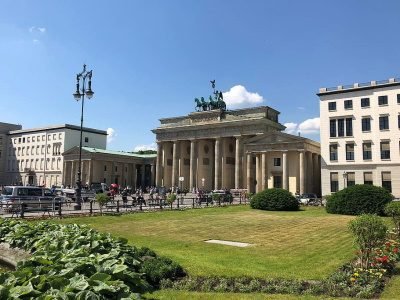 berlin-brandenburg-gate-germany-unter-den-linden-brandenburger-tor